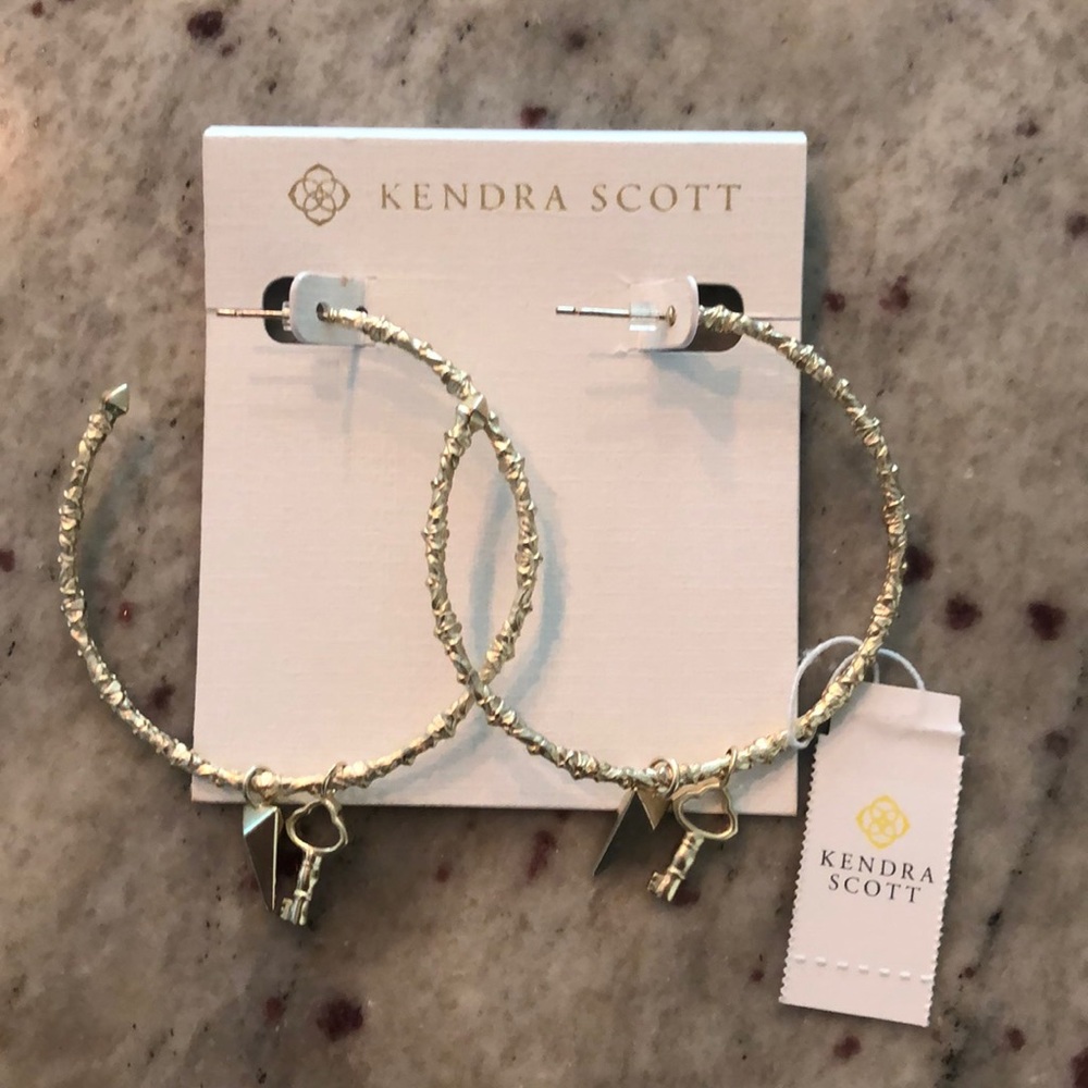 NWT Kendra Scott good hoop earrings with charms